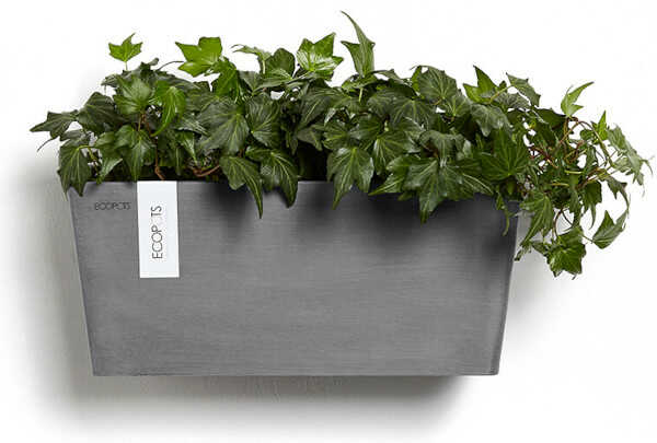 Manhattan Wall Medium Planter Colour Grey